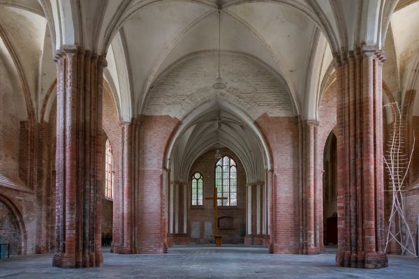 Friedenskirche innen Kirchenschiff